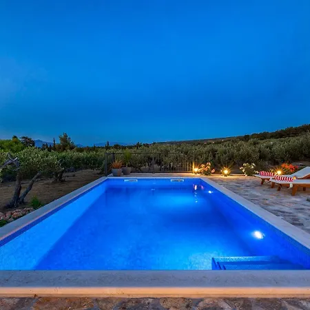 Mindful Escape-luxury * Mirce